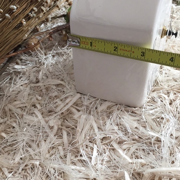 Rae Dunn Welcome clock - Picture 6 of 7